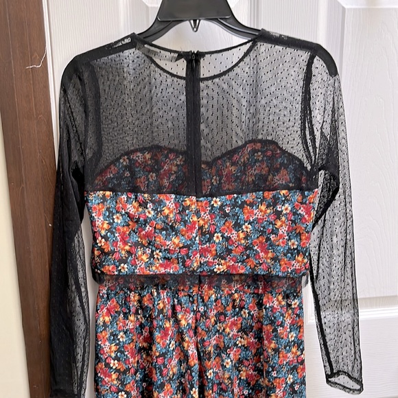 3 FOR$50 / H&M Floral and Lace Dress - Picture 3 of 4